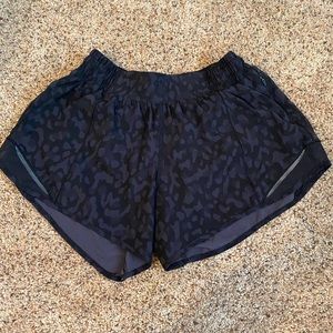 Lululemon hotty hot short 4inch